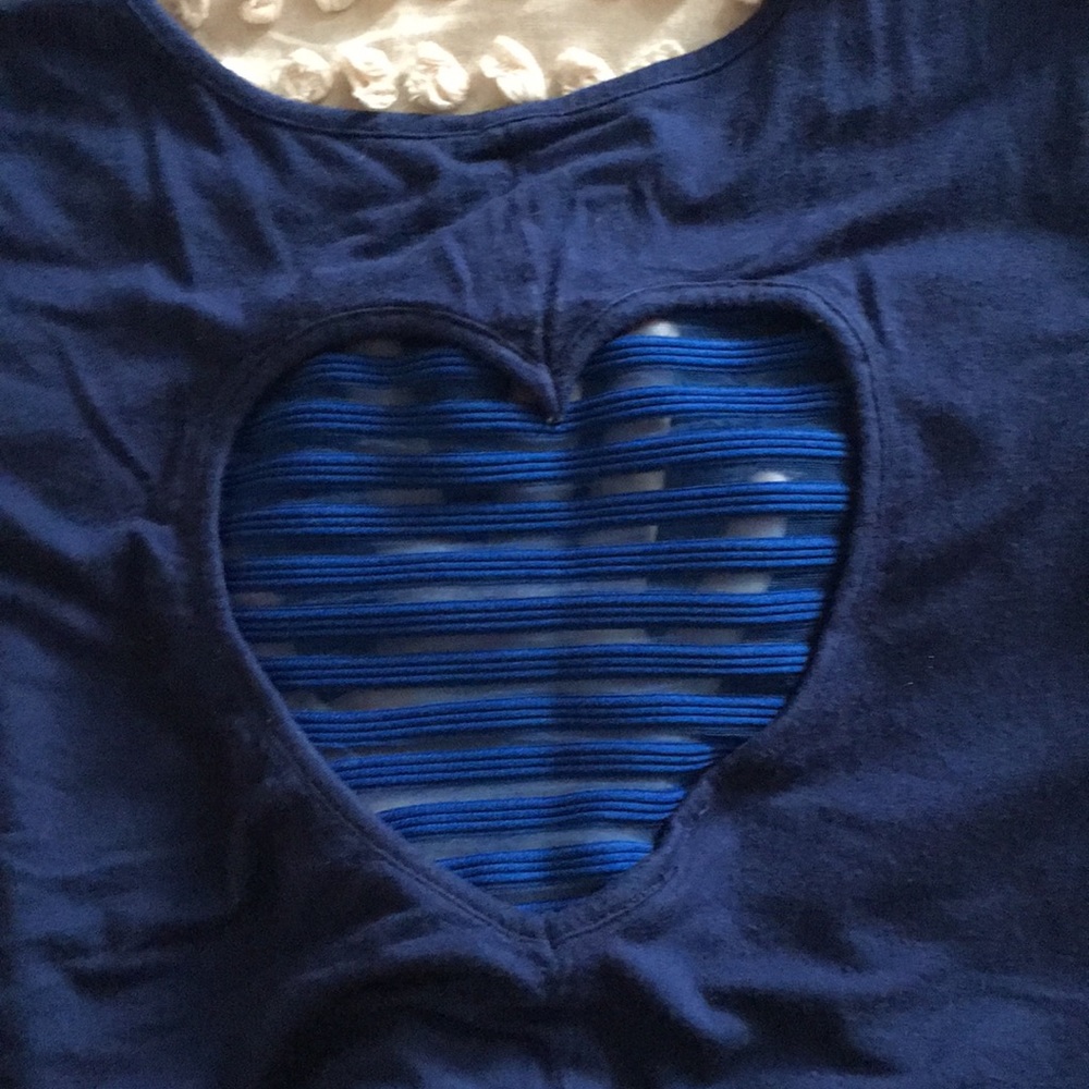 Shirt - Picture 4 of 4